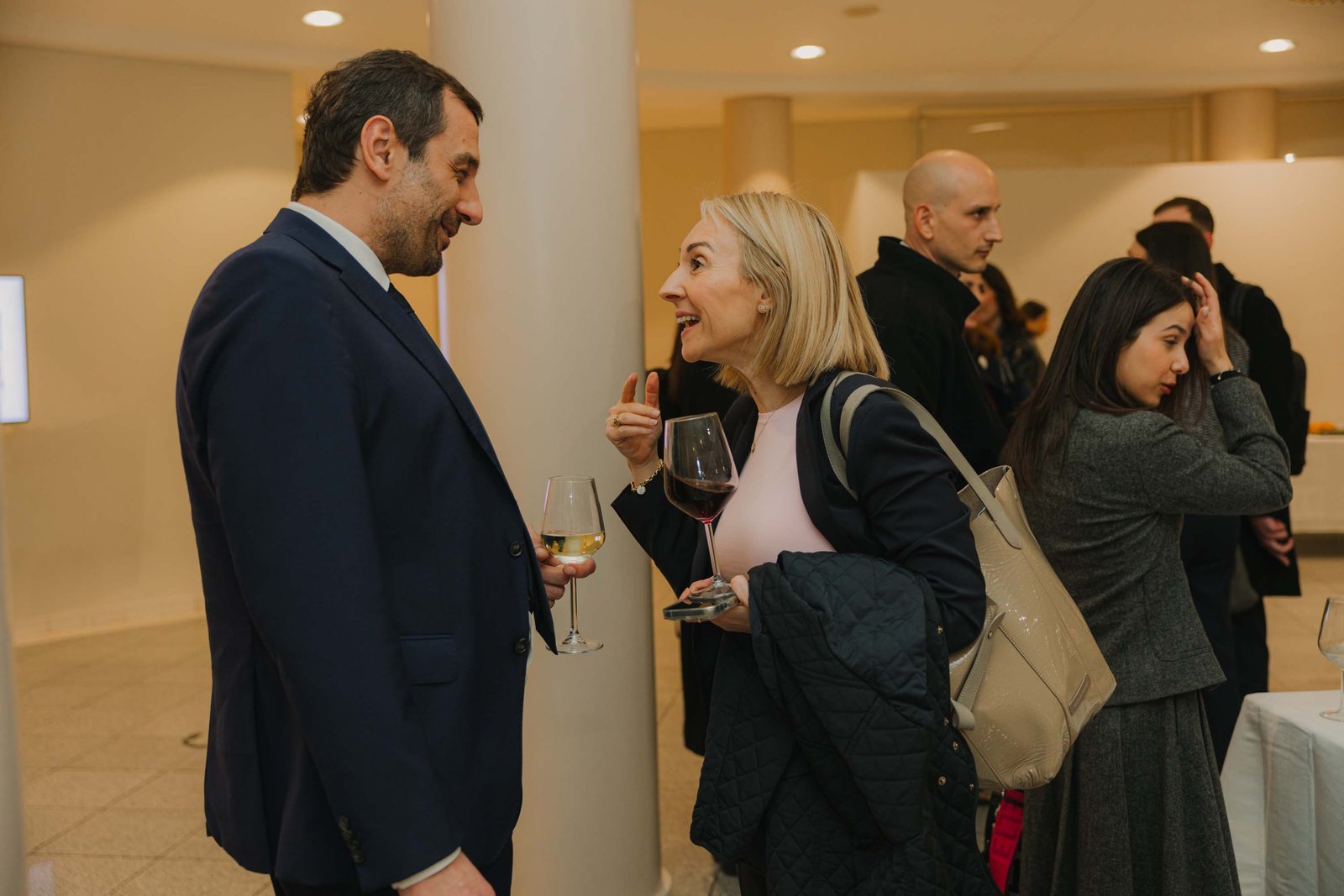 Guests connecting